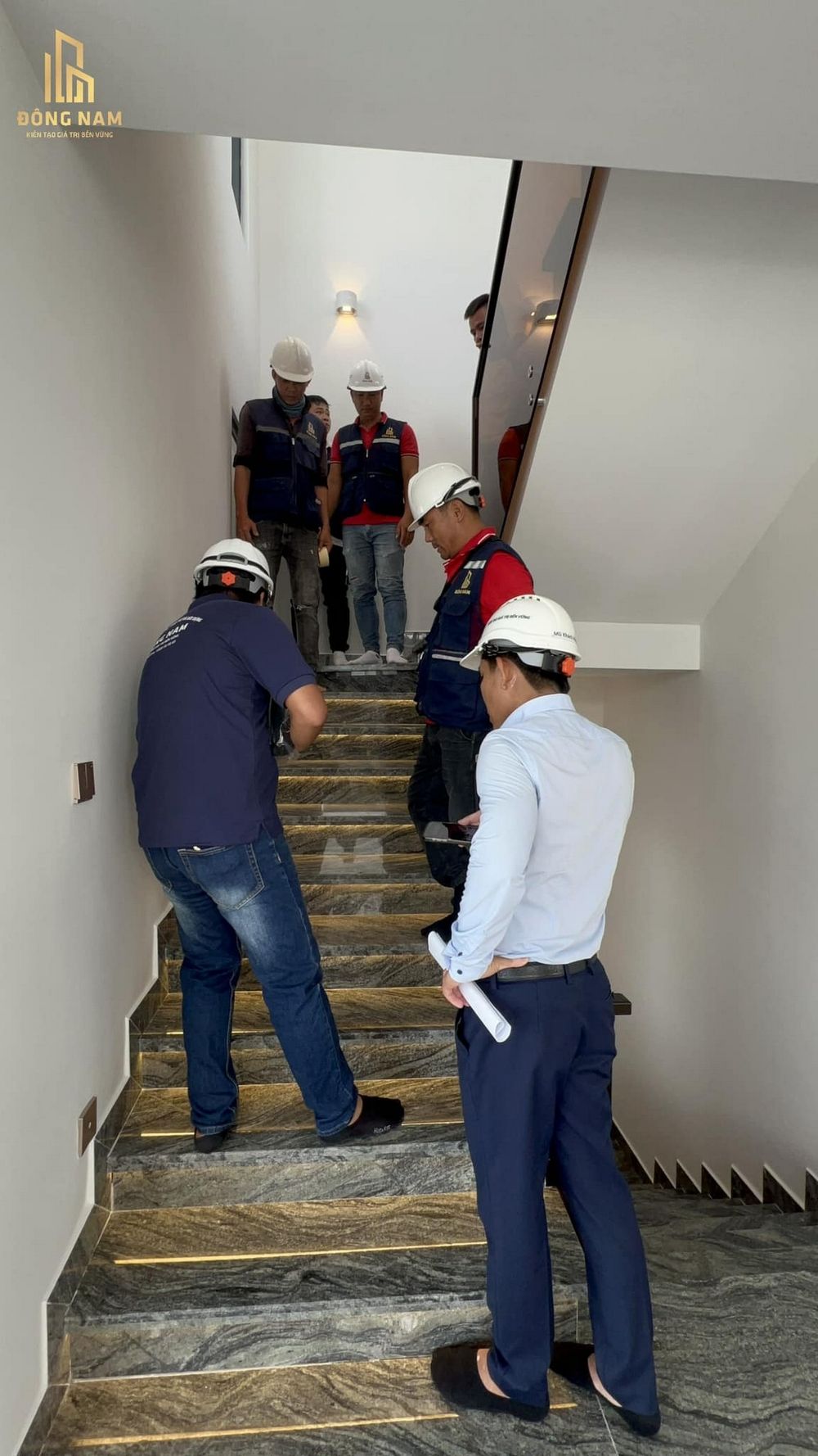 Xây Dựng Đông Nam - chuyên thiết kế thi công xây dựng biệt thự, villa cao cấp tại Phú Quốc