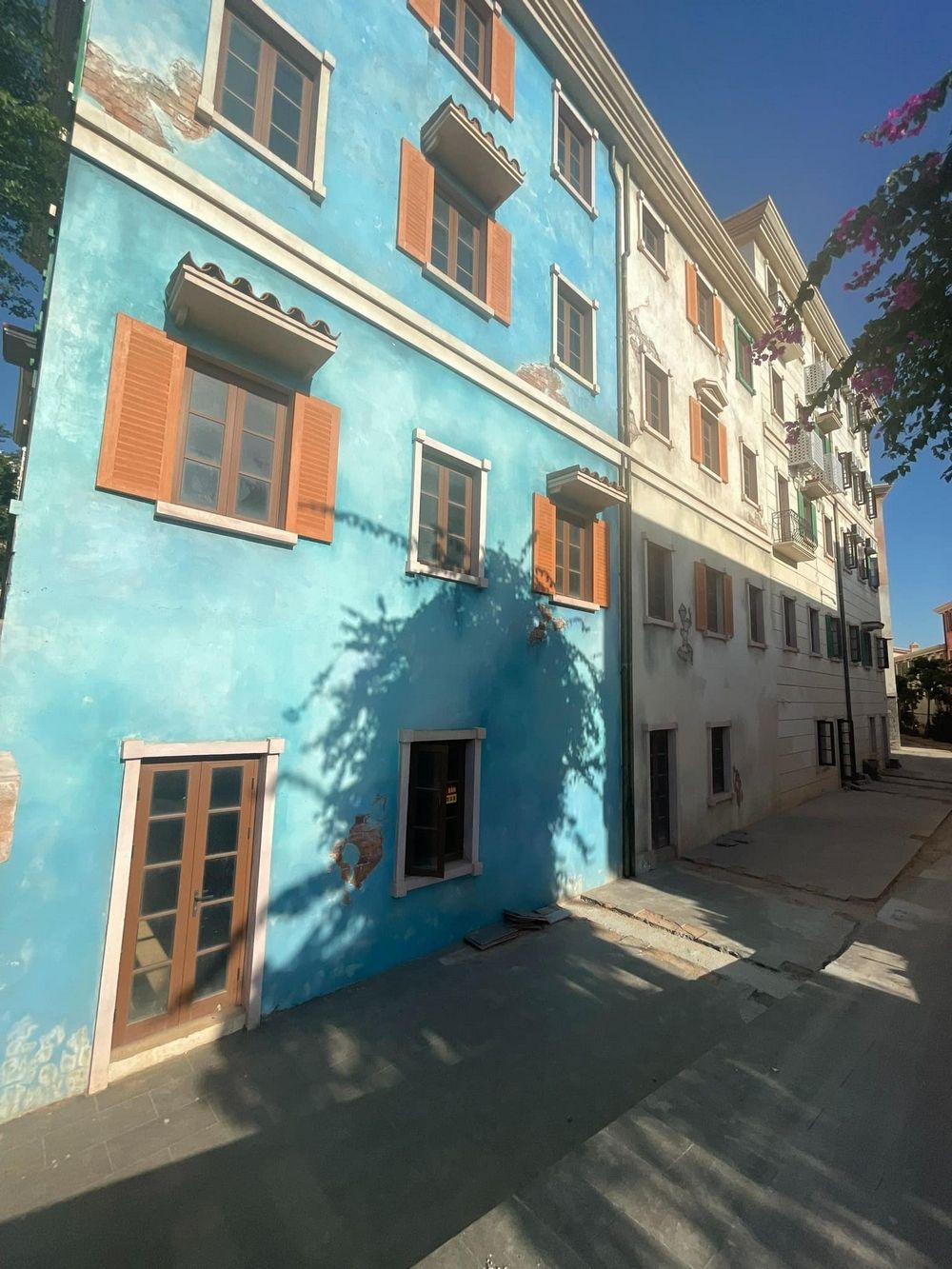 Xây Dựng Đông Nam - chuyên thiết kế thi công xây dựng biệt thự, villa cao cấp tại Phú Quốc