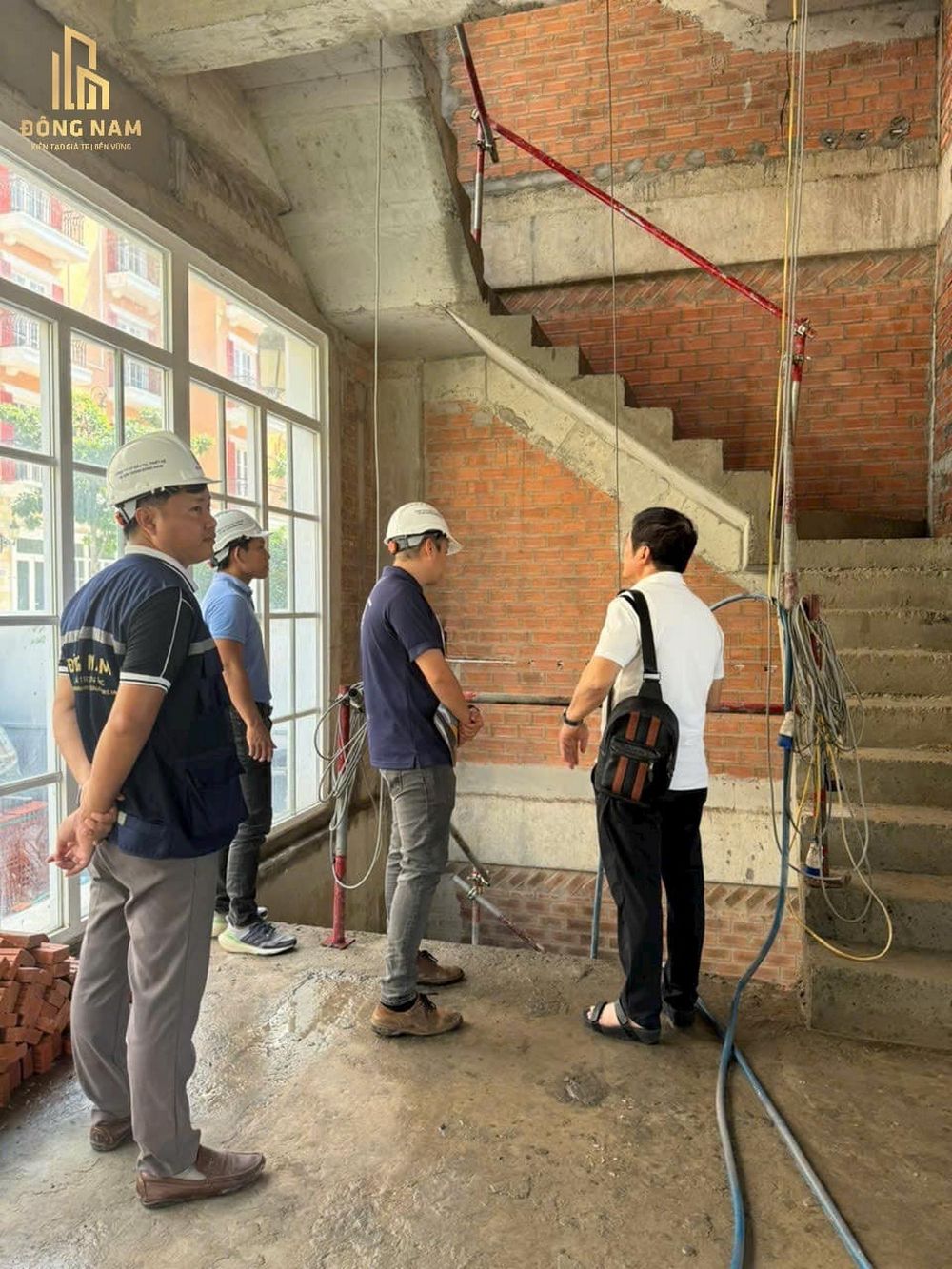 Xây Dựng Đông Nam - chuyên thiết kế thi công xây dựng biệt thự, villa cao cấp tại Phú Quốc